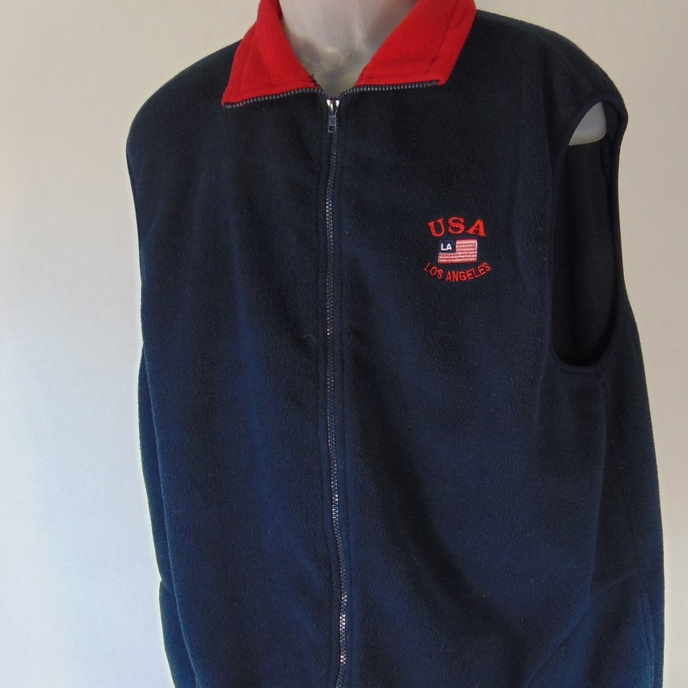 FLEECE SLEEVELESS SWEATER